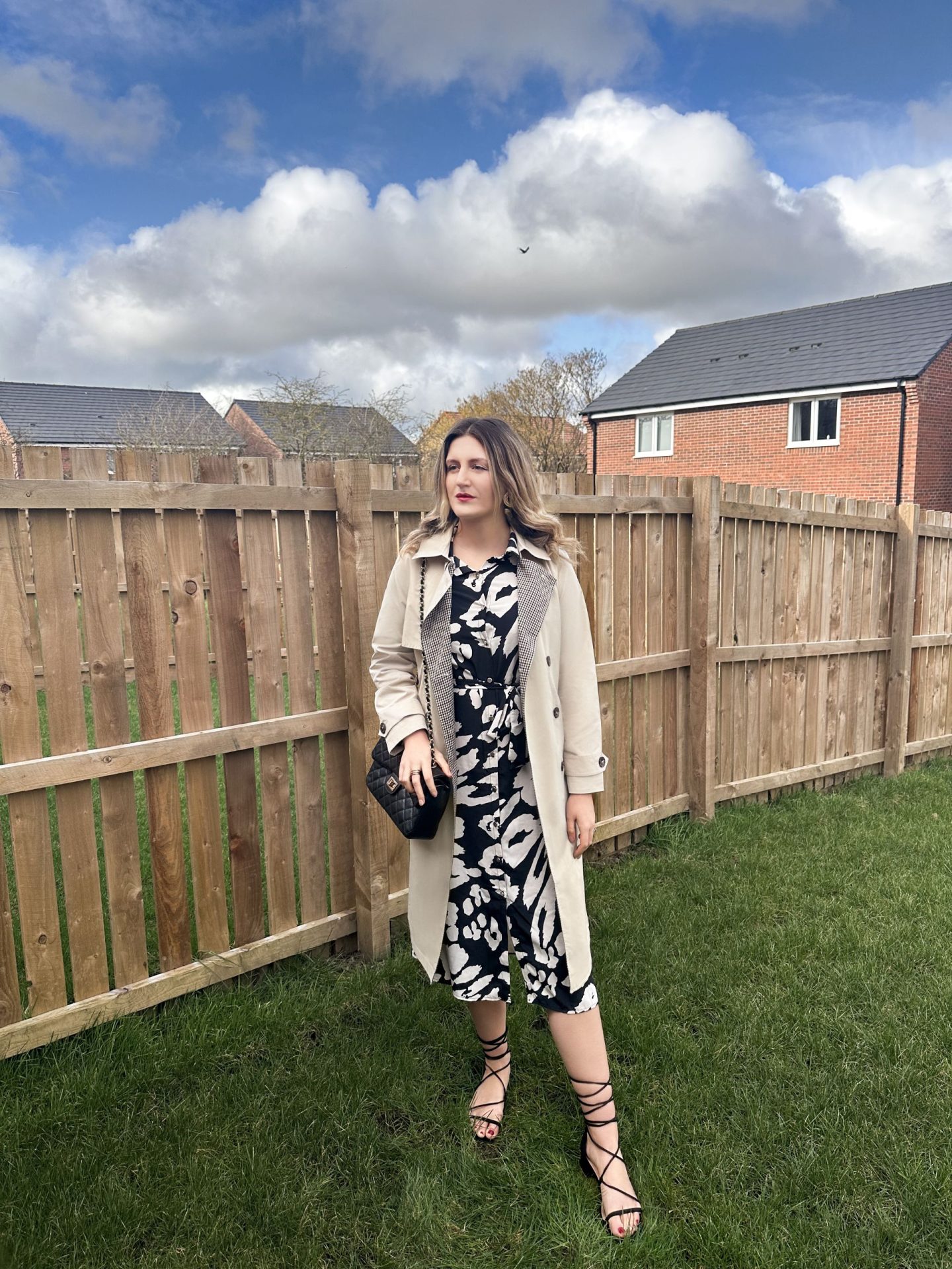 How to Style a Trench Coat for Dressy Occasions